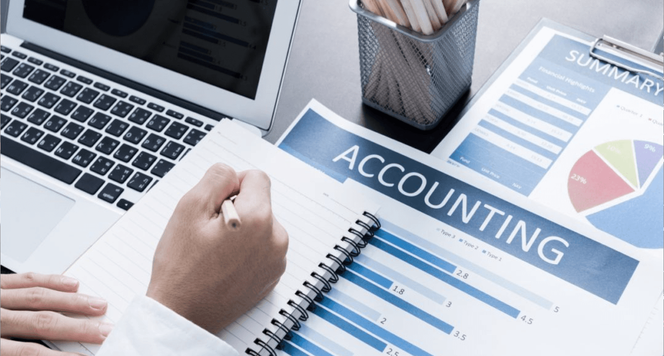 مدير مالي خبرة يبحث عن فرص عمل سواء دوام كامل او ريموت 0