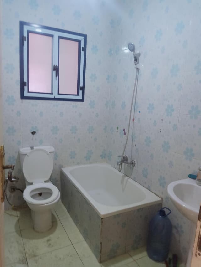 شقه للايجار بسيدي بشر بحري