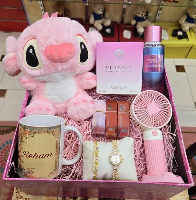 Girls box 9 products 
