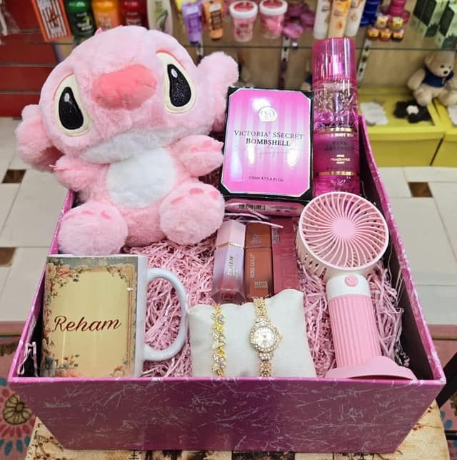 Girls box 9 products 