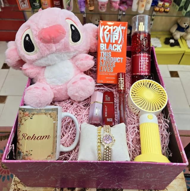 Girls box 9 products 
