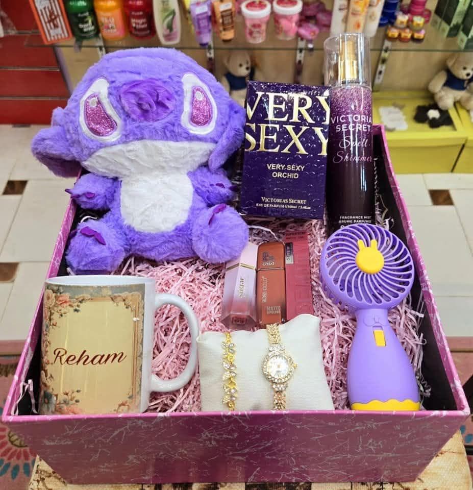 Girls box 9 products  8