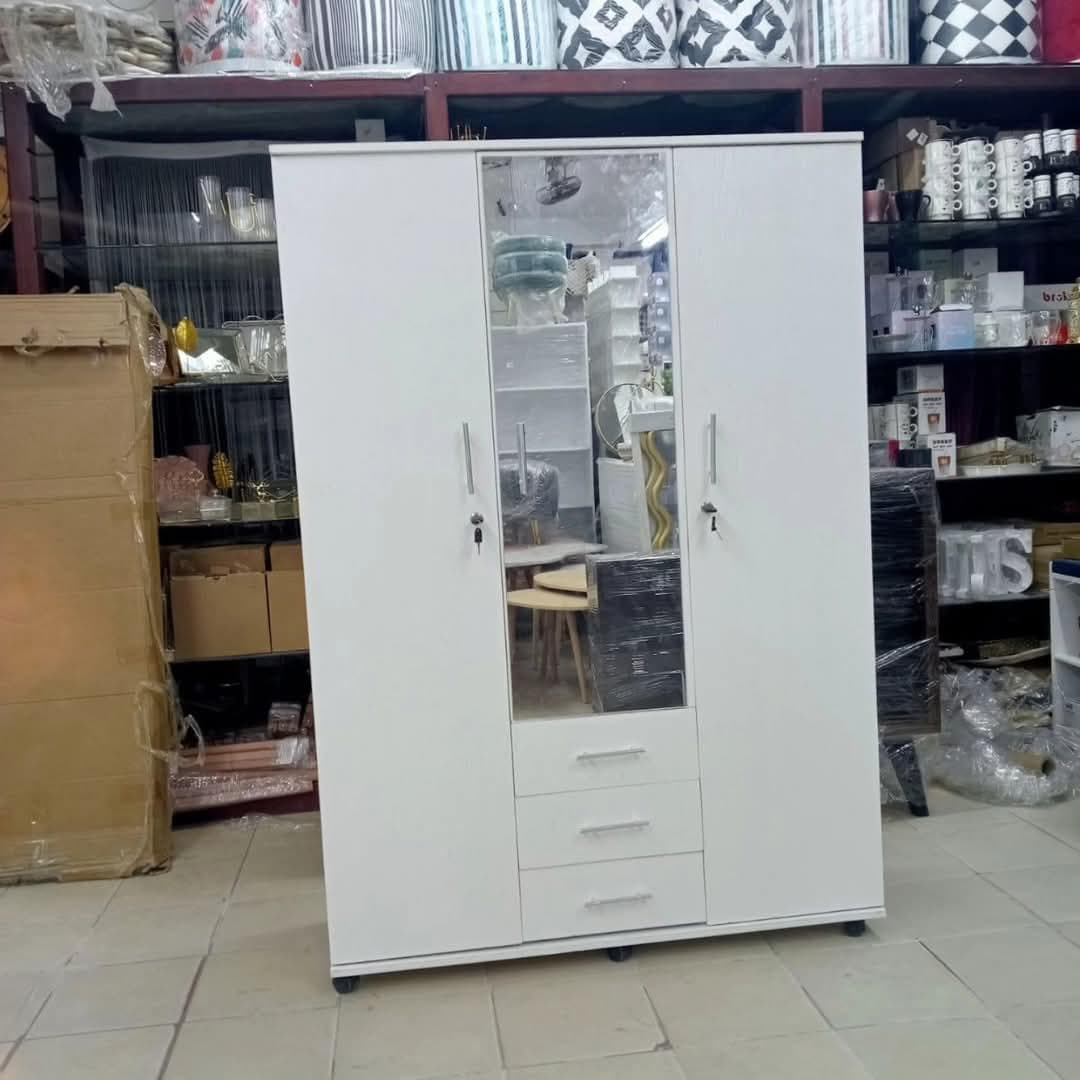 Modern wardrobe for youth and children 0