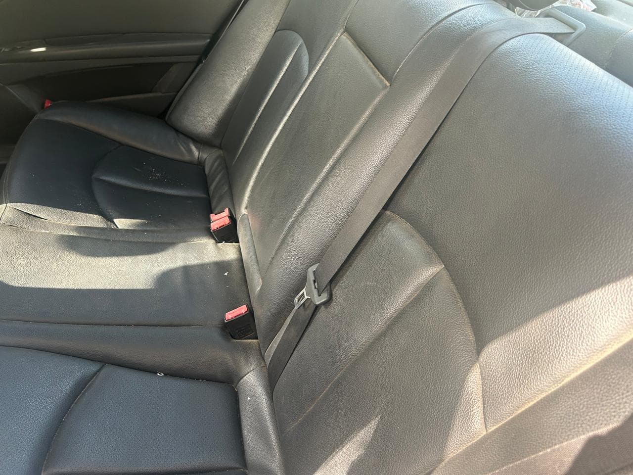 Mercedes E200 - 2005 model for sale 6