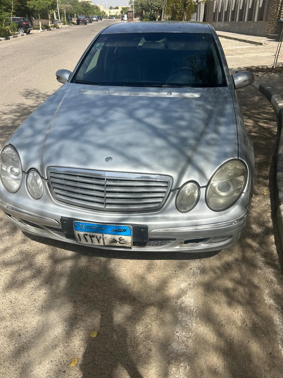 Mercedes E200 - 2005 model for sale 9