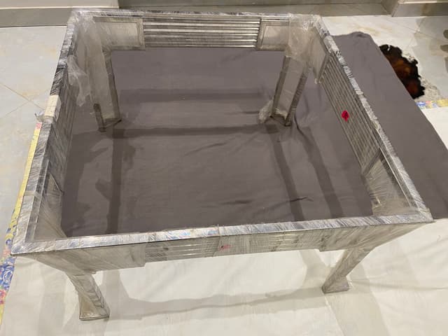 Stainless tables or middle lengths for salons and interiors