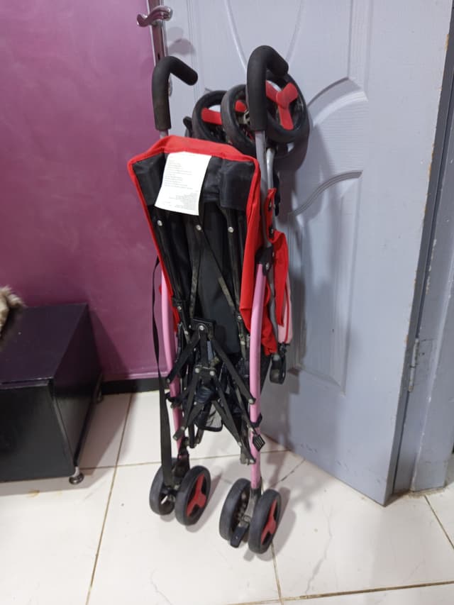 عربة أطفال ماركة ديزني