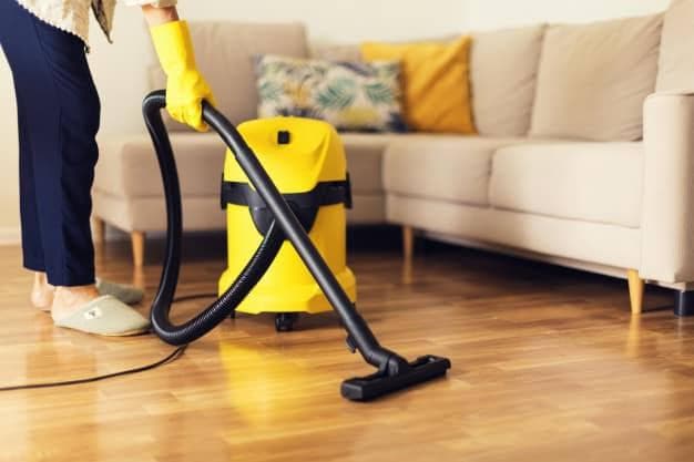 Cleaning houses   0