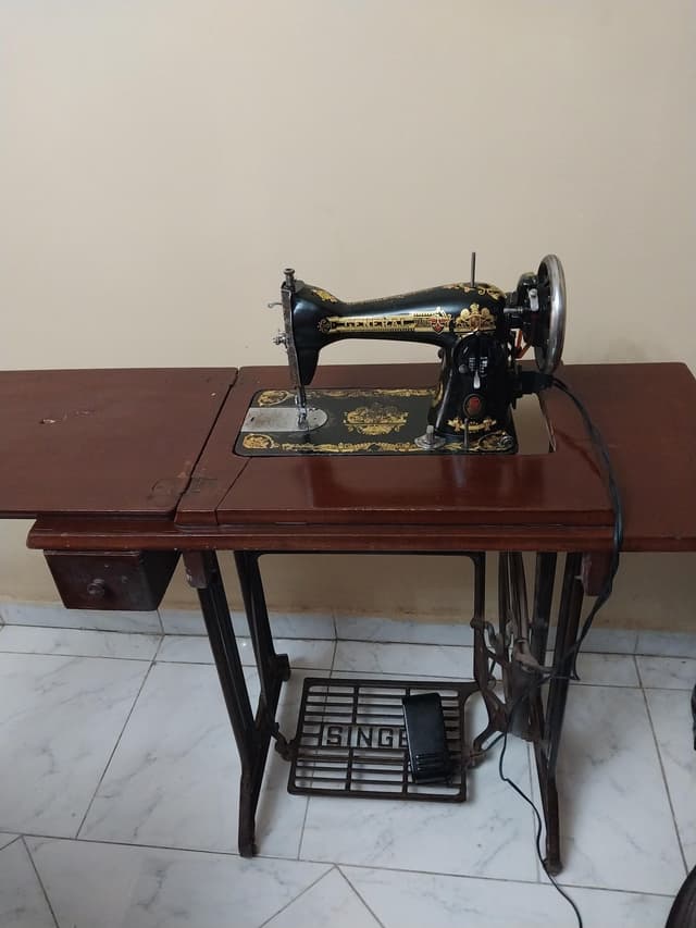Singer sewing machine