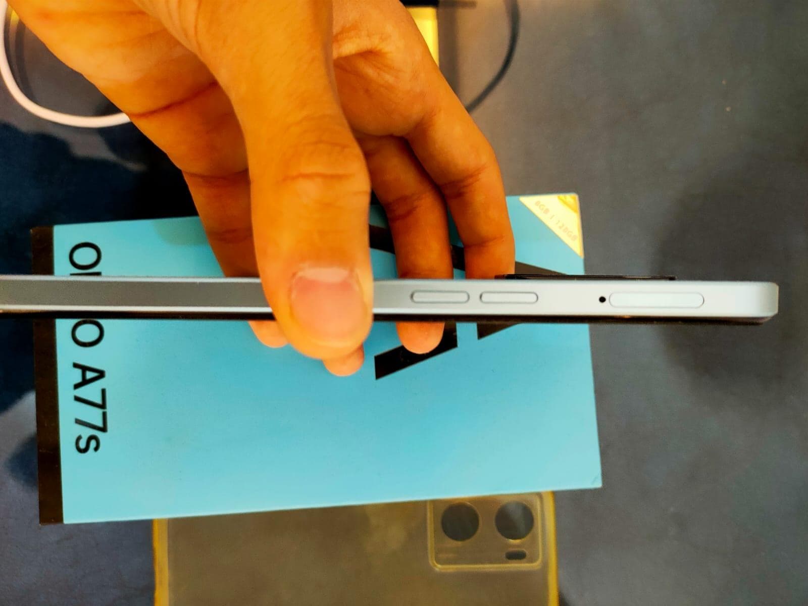 The device is in a broken state of zero (oppo a77) 4