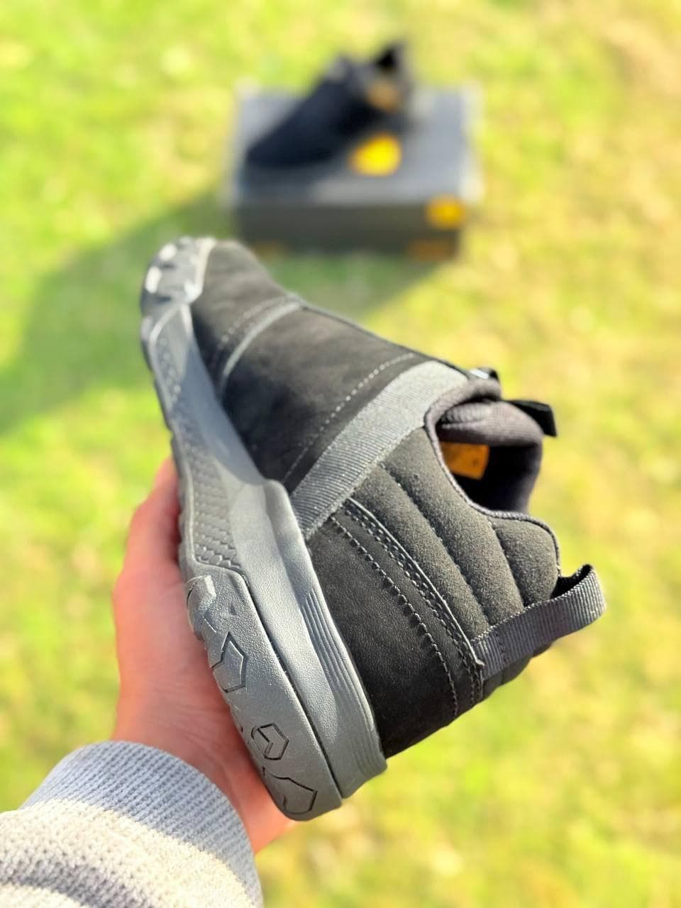Inverted genuine leather caterpillar 8