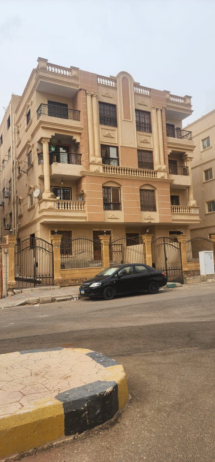  In El Shorouk City, apartment 161 m in the eighth area 4