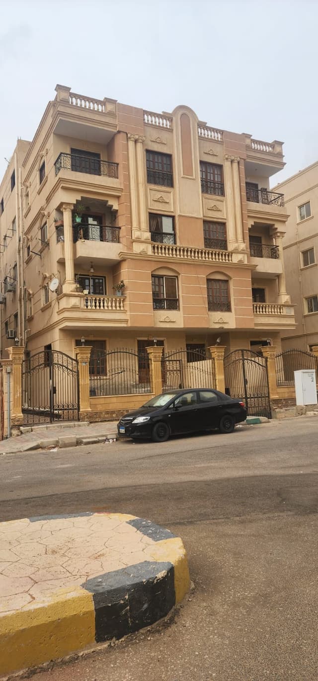  In El Shorouk City, apartment 161 m in the eighth area