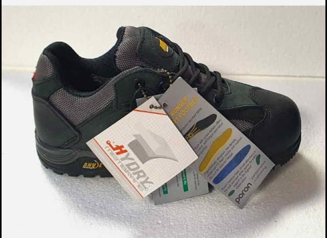 Safety shoes