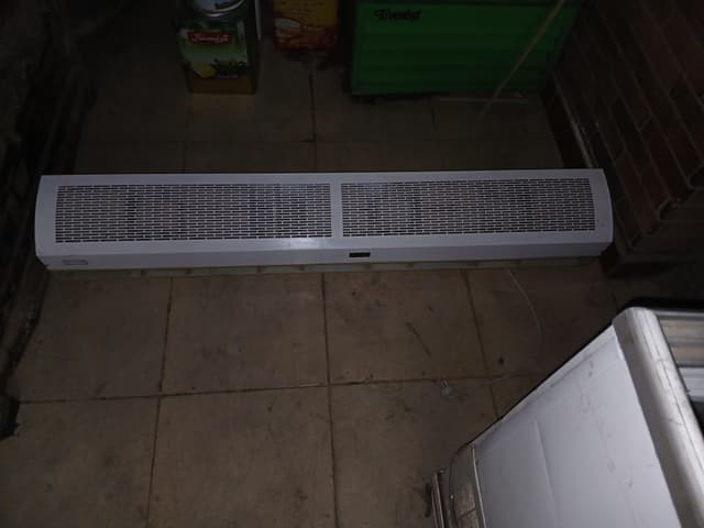 Air curtain air conditioning cooling insulation