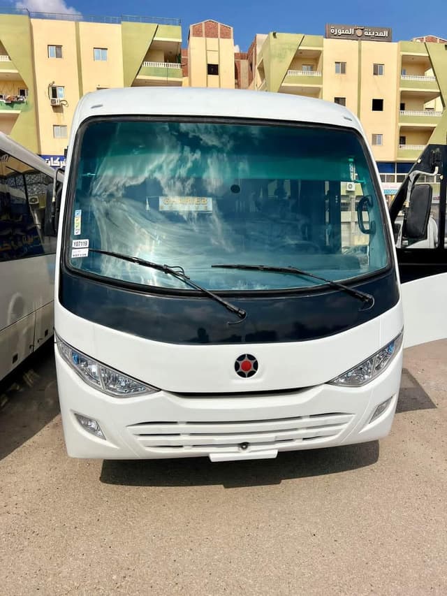 ايجار باص 28 راكب للرحلات 