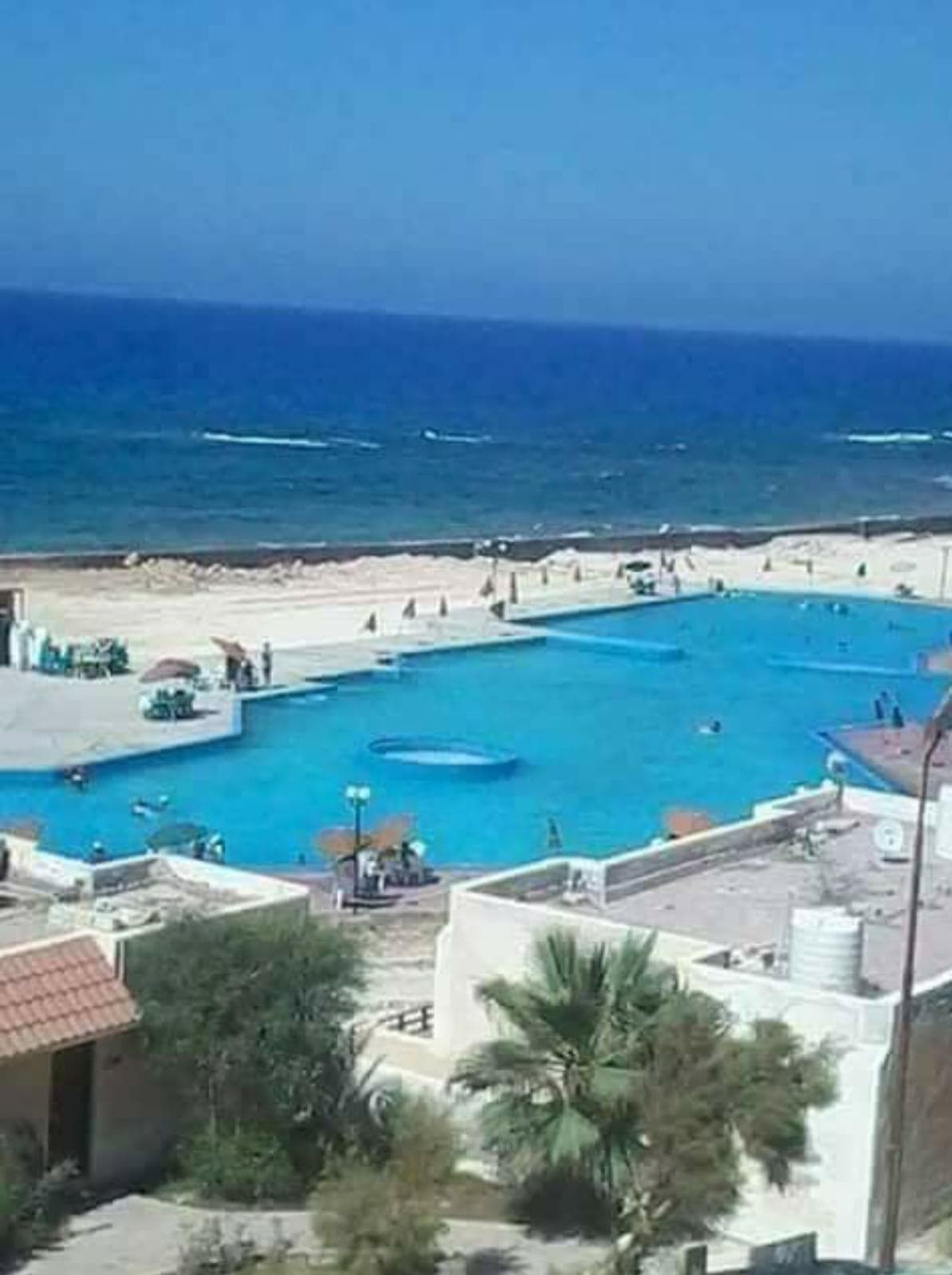 شاليه أرضي  بقرية اندلسية مرسى مطروح للايجار 100م  1