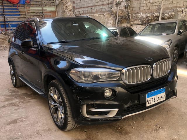 BMW X5 بحالة الجديدة