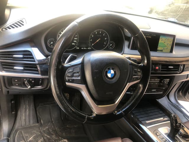 BMW X5 بحالة الجديدة