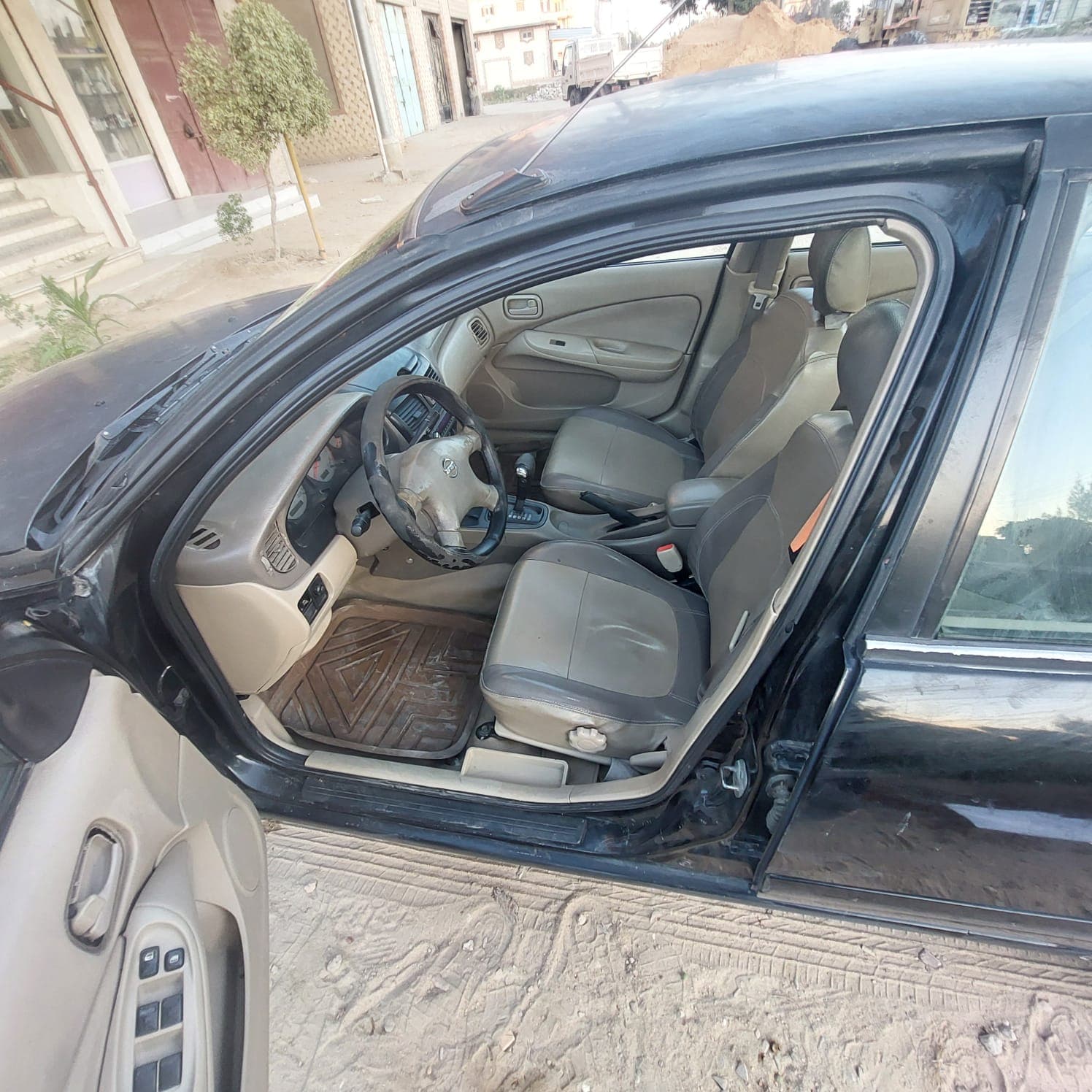 نيسان صني 2010 2