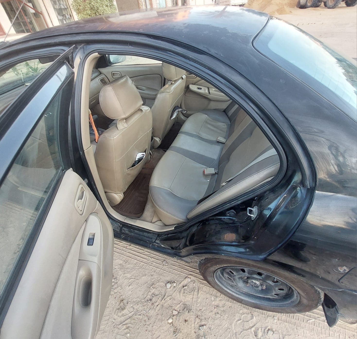 نيسان صني 2010 3