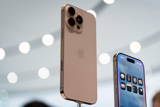 iPhone 16 pro max