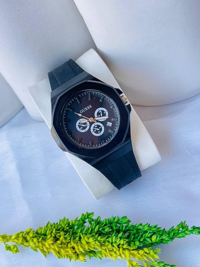 ساعه حريمى. 😍 رابر