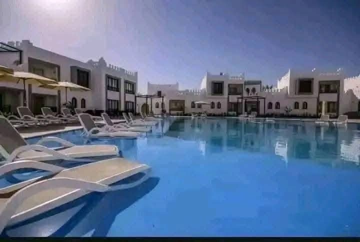 Book the Mazar Sharks Hotel 6