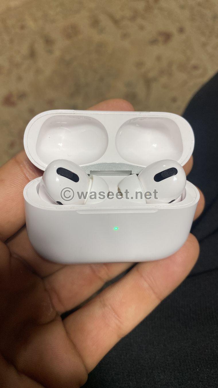 airpods pro used but like new   0