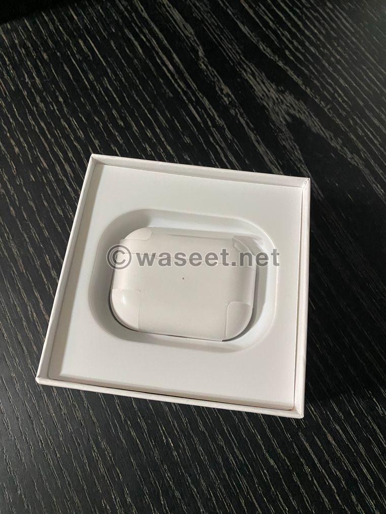 airpods pro used but like new   3