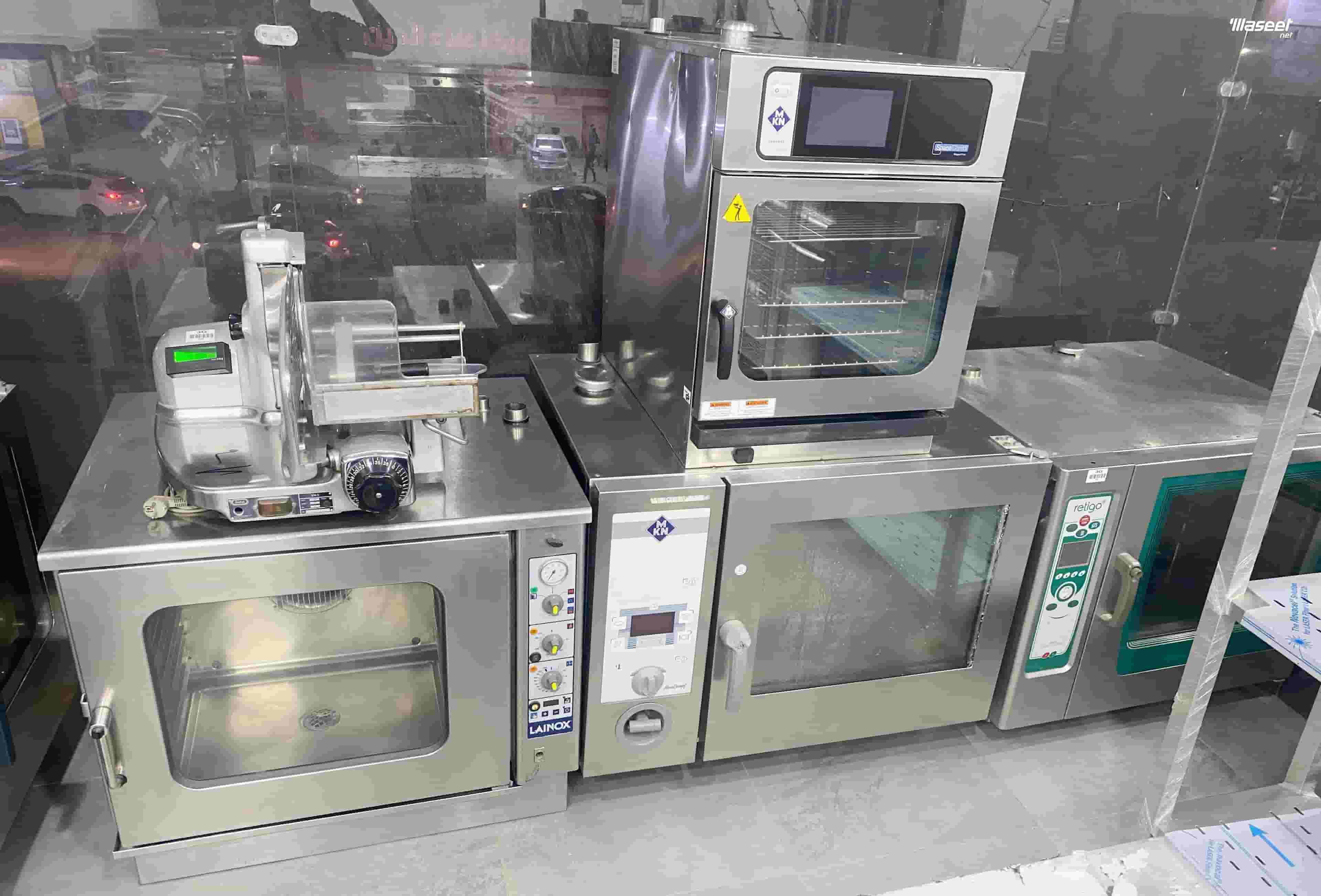 Convection and Combestimer oven imported in Italy Convection and Combestimer oven imported in Italy