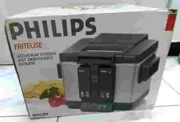 The original Philips fryer is 2.3 liters imported abroad The original Philips fryer is 2.3 liters imported abroad
