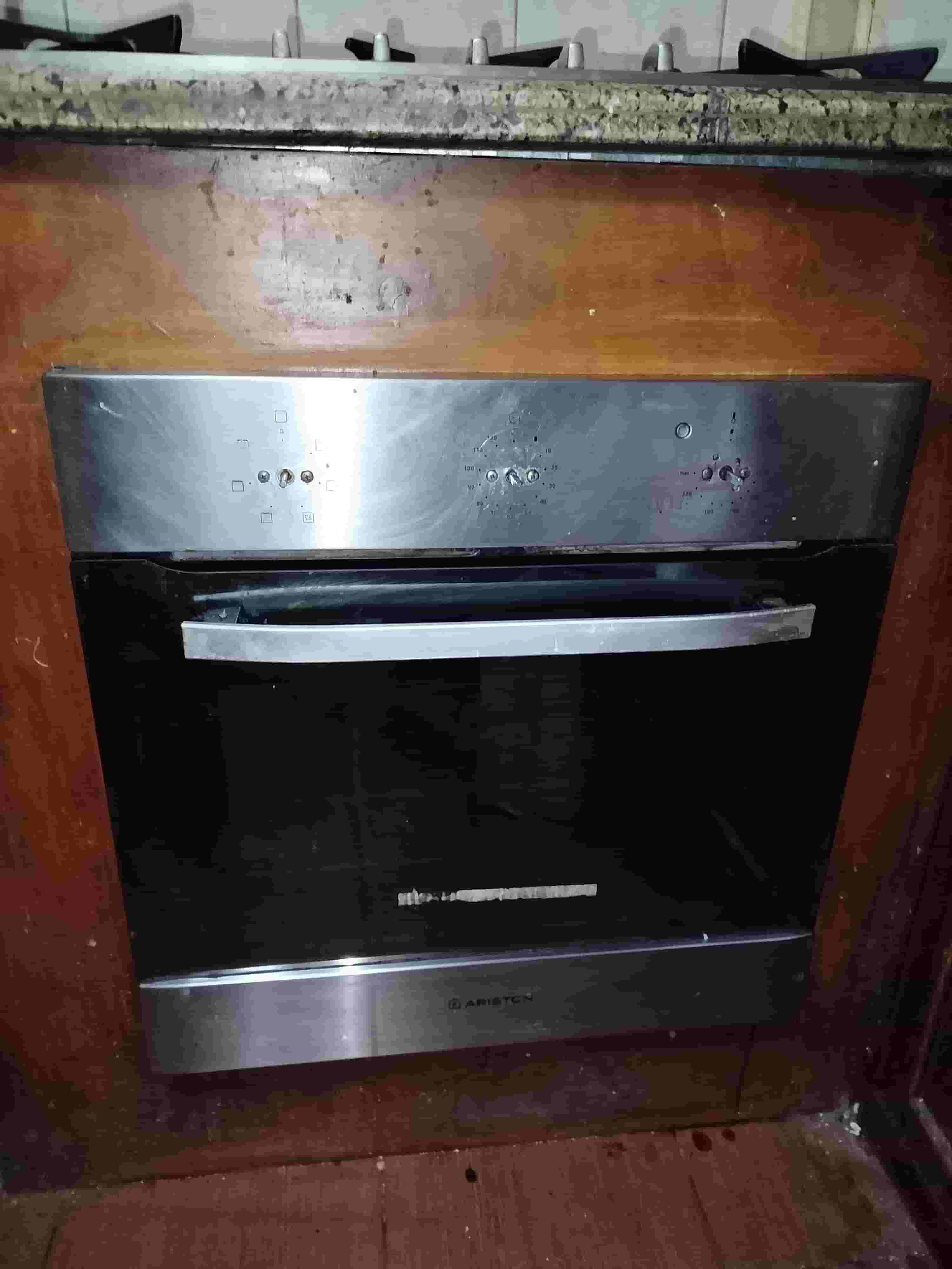 Ariston Italian built-in electric oven Ariston Italian built-in electric oven