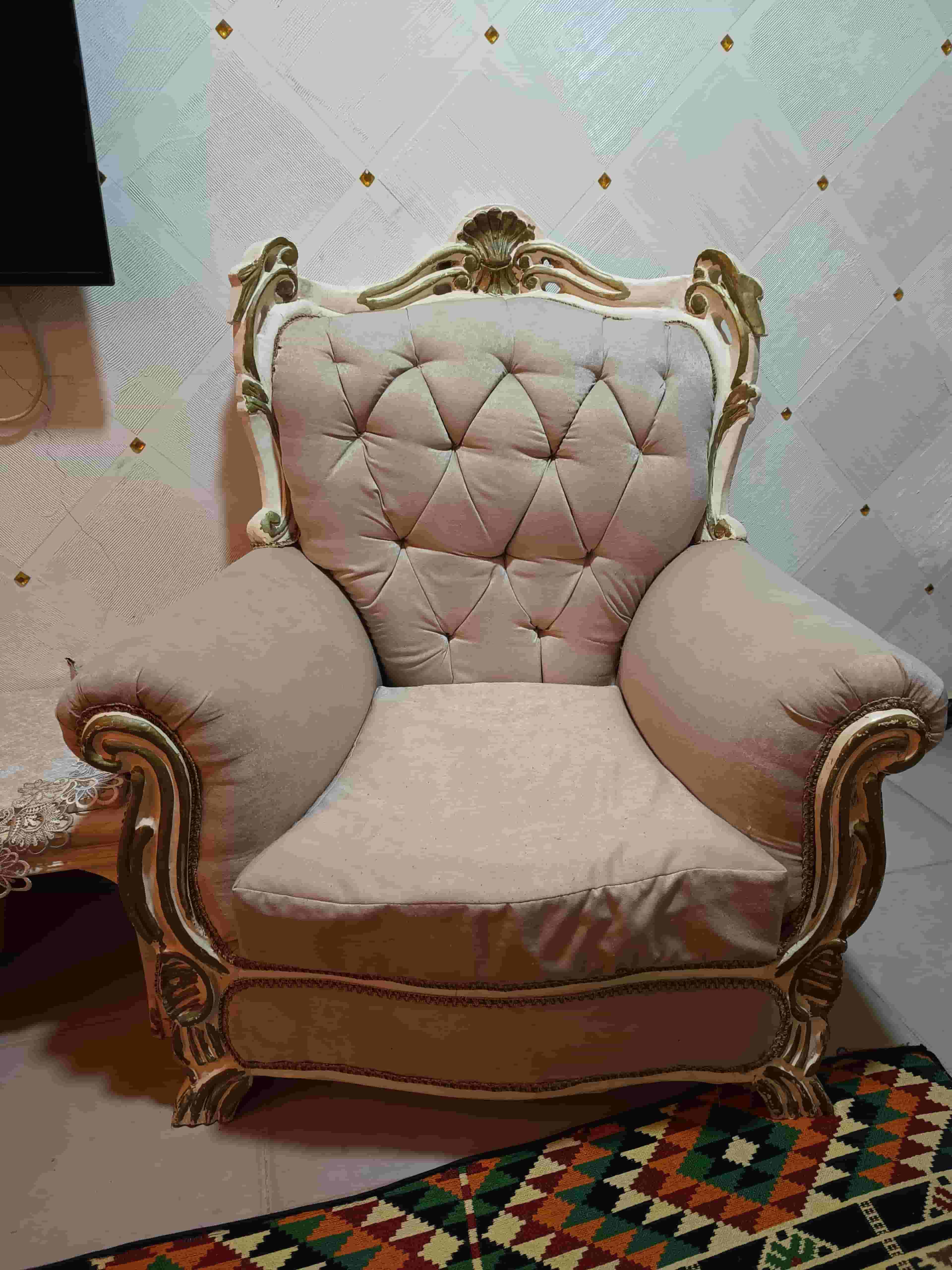 صالون كلاسيك خشب زان بالكامل صالون كلاسيك خشب زان بالكامل