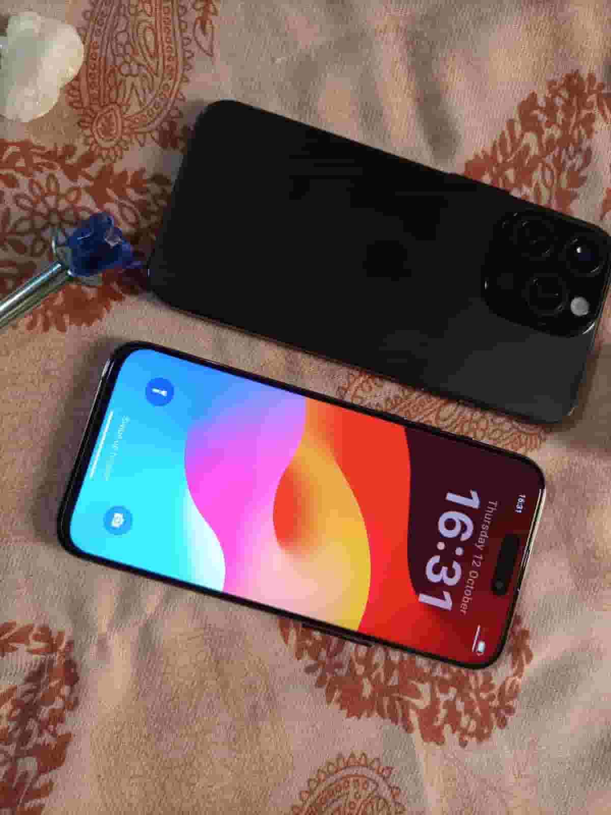 الايفون 15 برو ماكس الايفون 15 برو ماكس