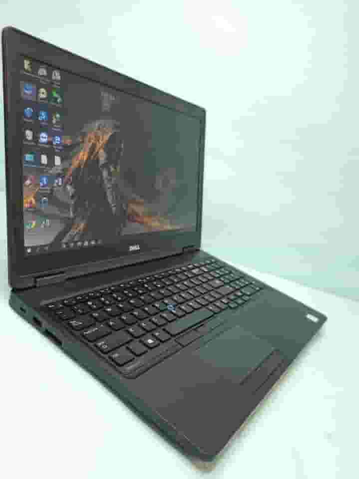 لابتوب من الجيل السابع فئه HQ الترا سليم لابتوب من الجيل السابع فئه HQ الترا سليم