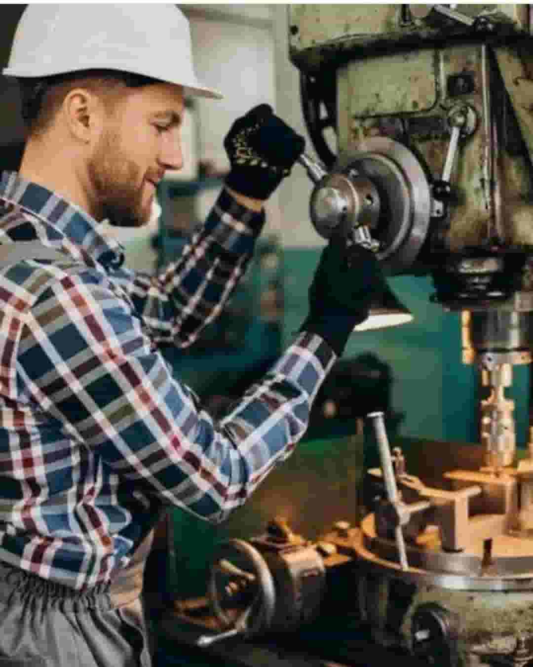 Job opportunities for young people in factories in the city of El Oubour Job opportunities for young people in factories in the city of El Oubour