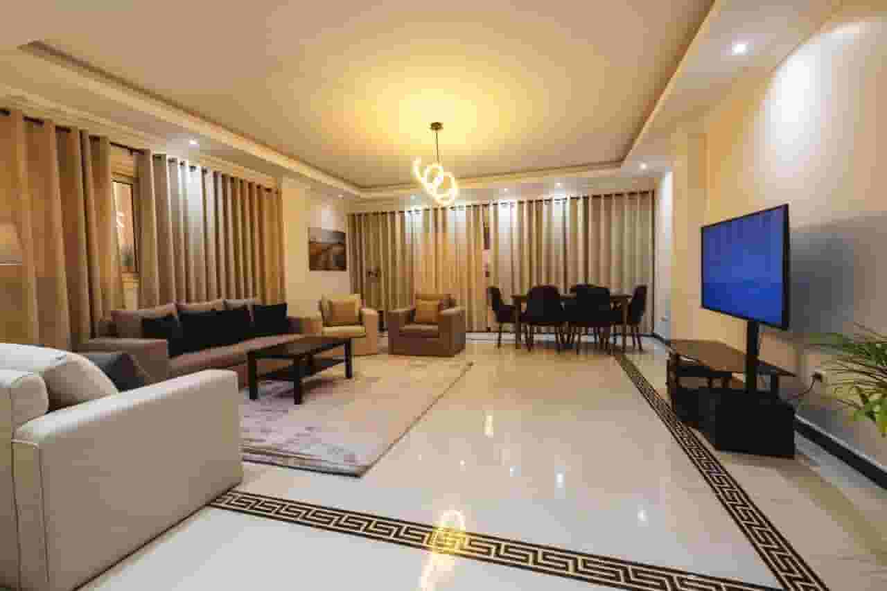 للايجار شقه فندقيه بالتجمع الخامس للايجار شقه فندقيه بالتجمع الخامس