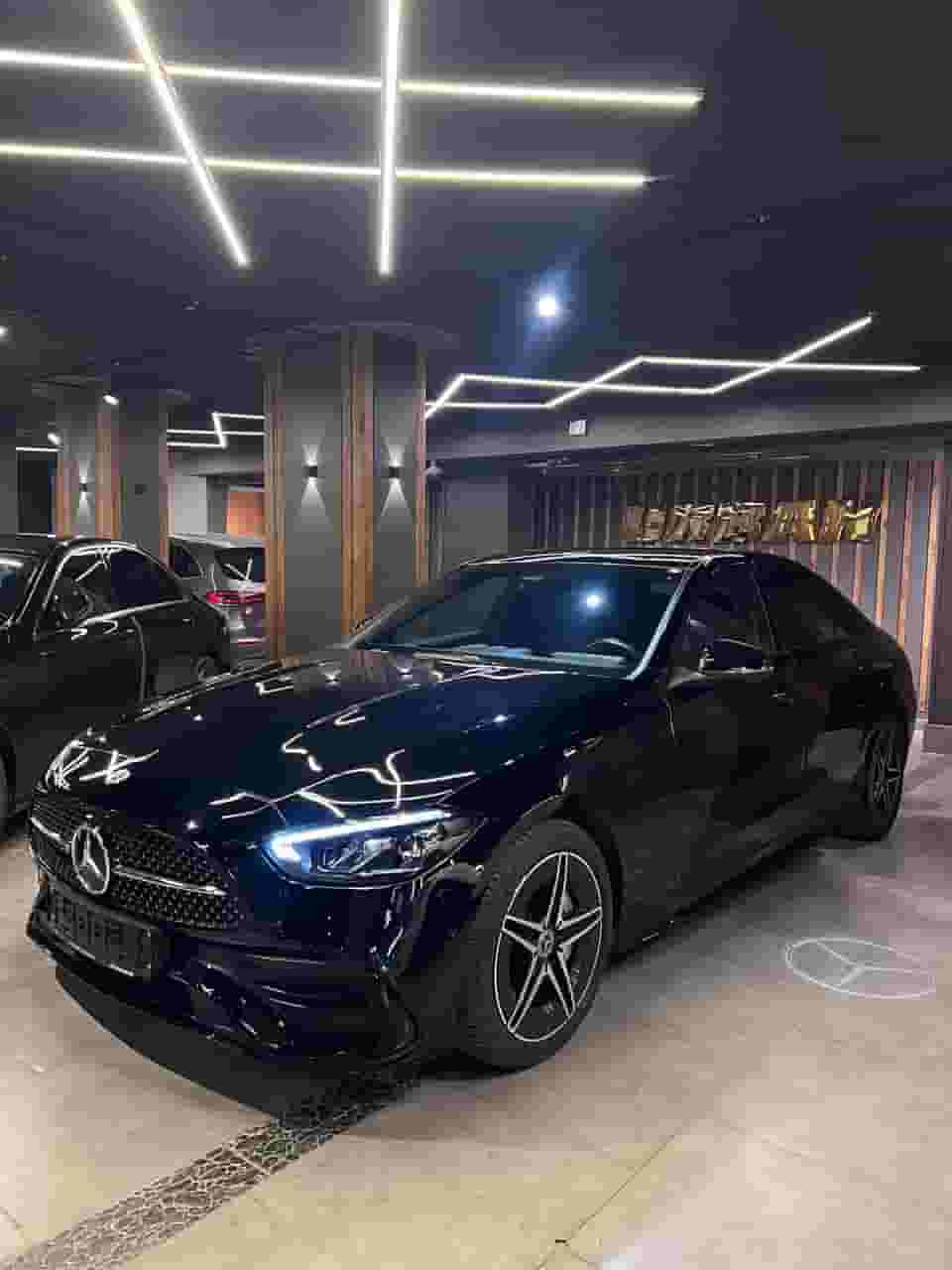 Mercedes C 180 AMG 2025  Mercedes C 180 AMG 2025