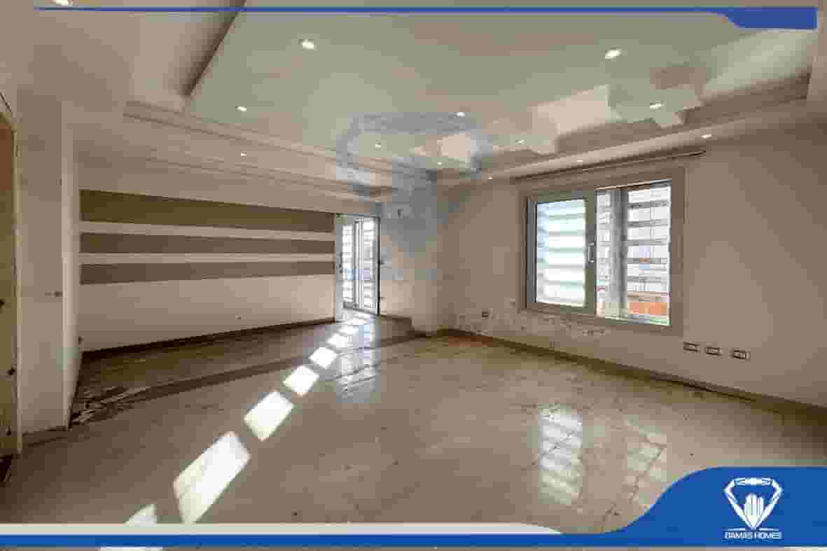 Duplex villa in Smouha 500 m Duplex villa in Smouha 500 m