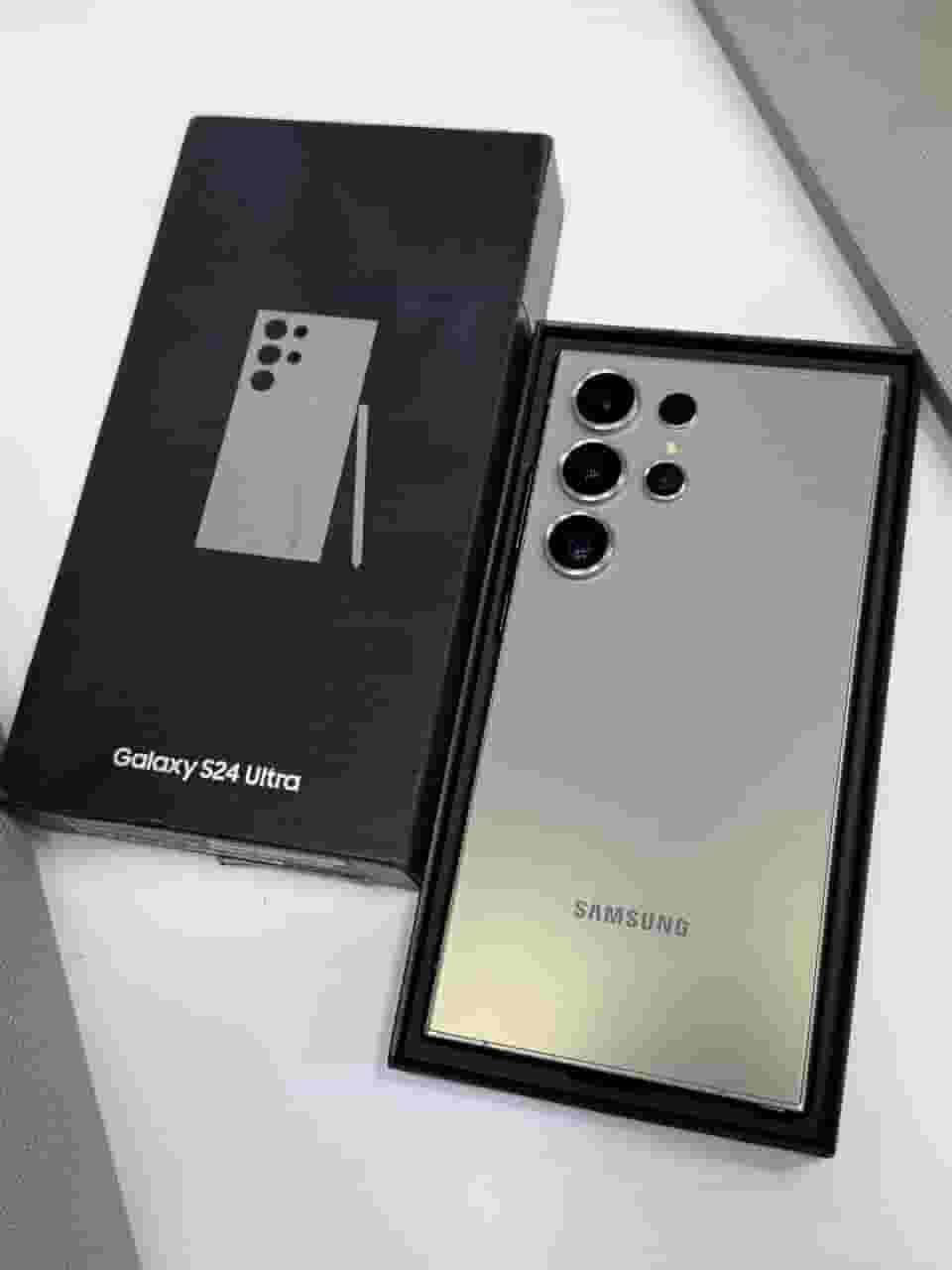 سامسونج جالاكسي إس 24 ألترا سامسونج جالاكسي إس 24 ألترا