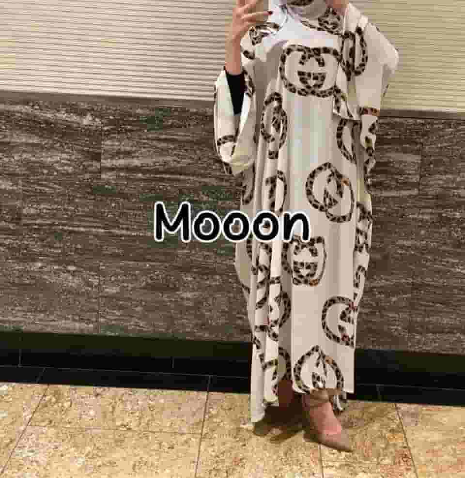 Esadal Gucci with a scarf Esadal Gucci with a scarf