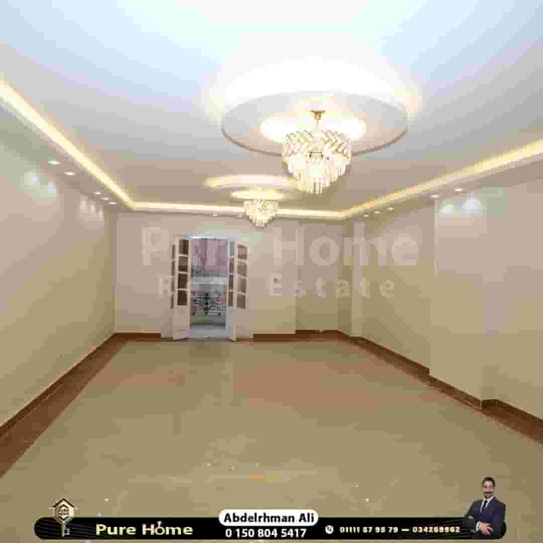 Apartment for rent in Laurent Shaarawi Street 220 m Apartment for rent in Laurent Shaarawi Street 220 m