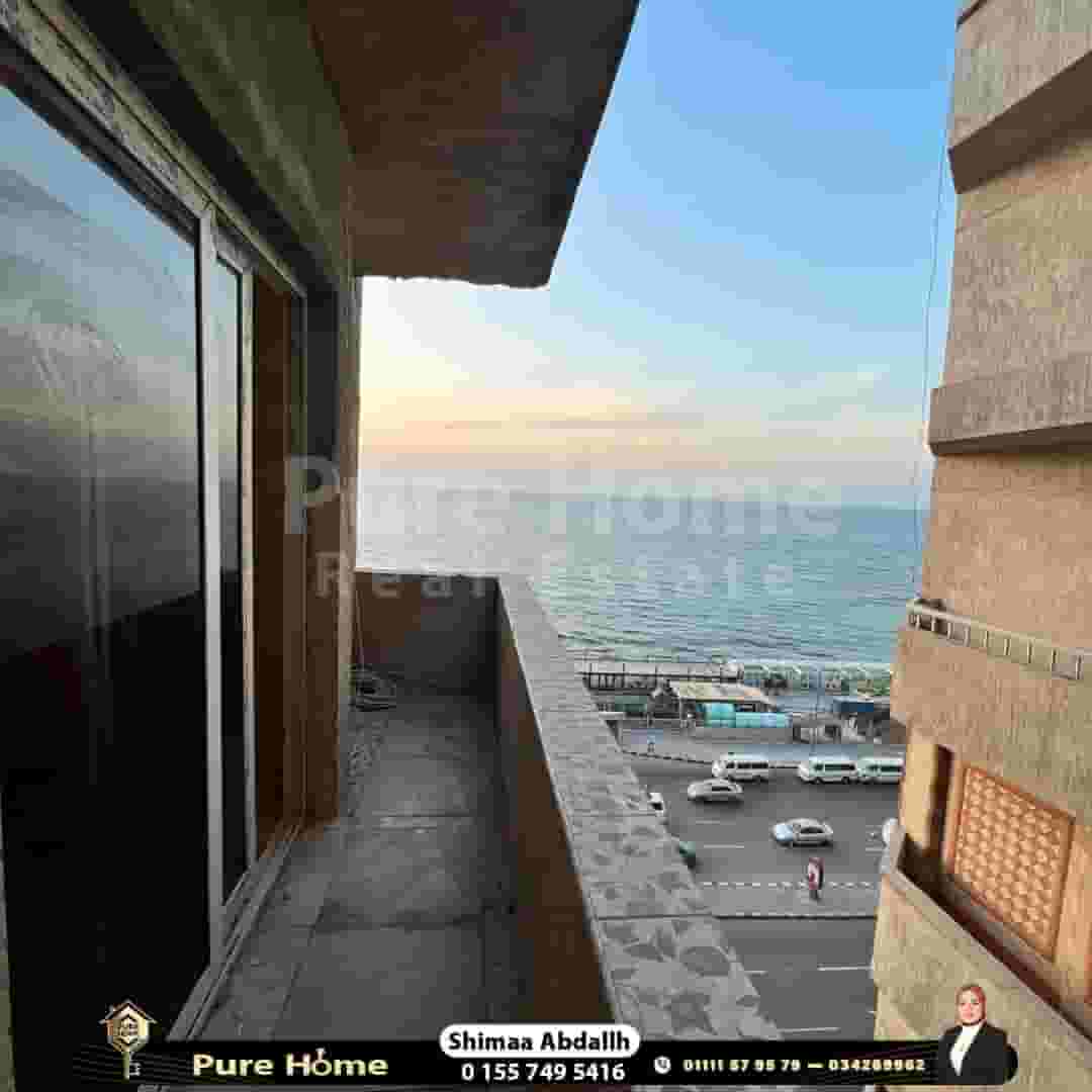 شقة مفروشة للايجار - كامب شيزار - علي البحر شقة مفروشة للايجار - كامب شيزار - علي البحر