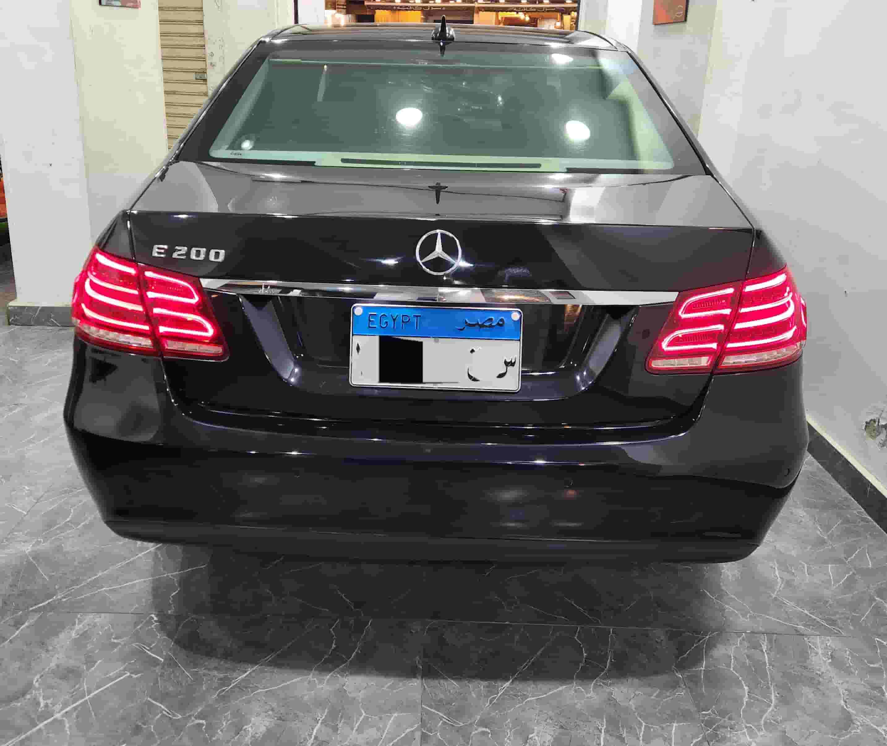 مرسيدس E200 كلاسيك مرسيدس E200 كلاسيك