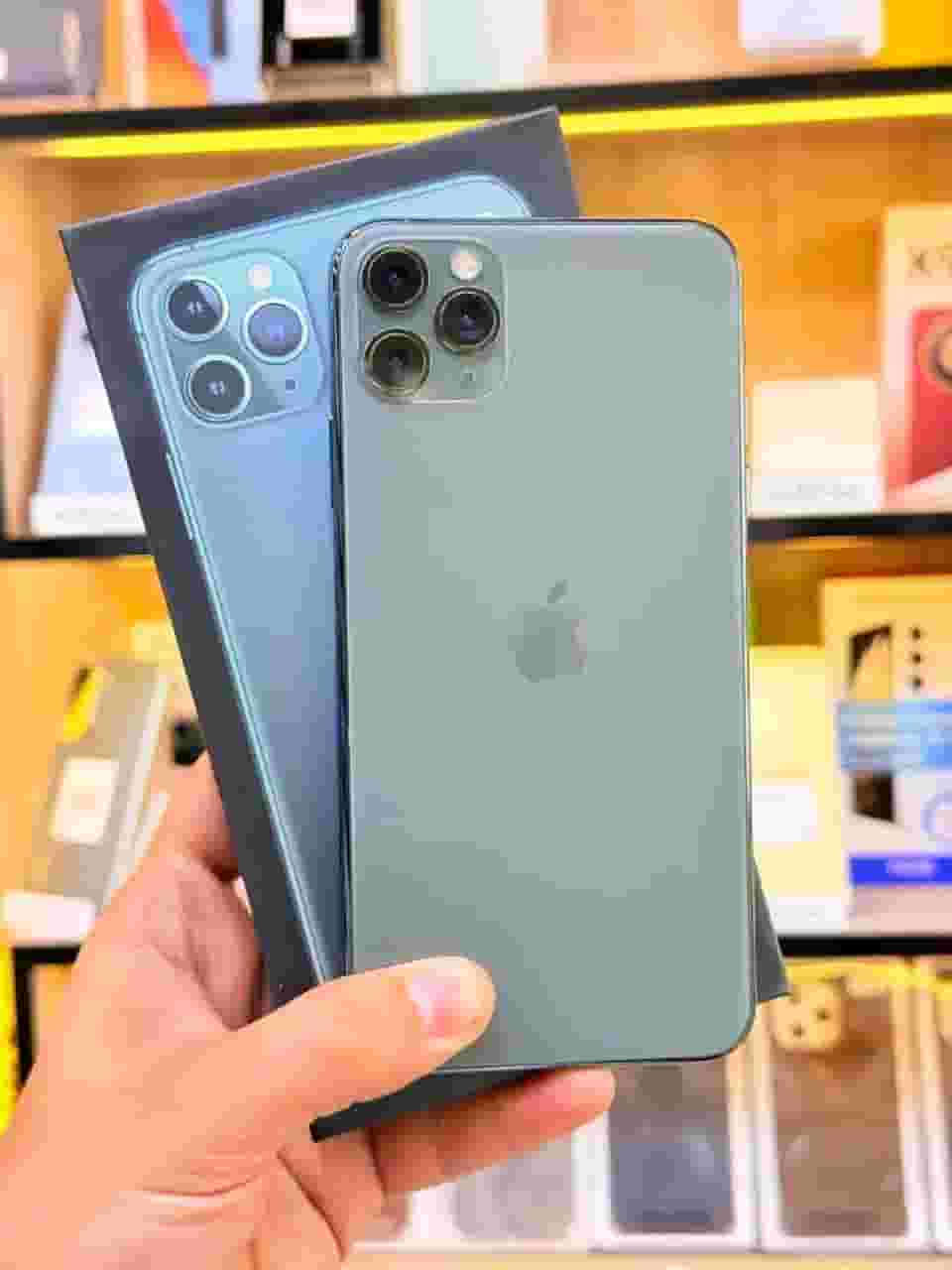 iPhone 11 pro max iPhone 11 pro max